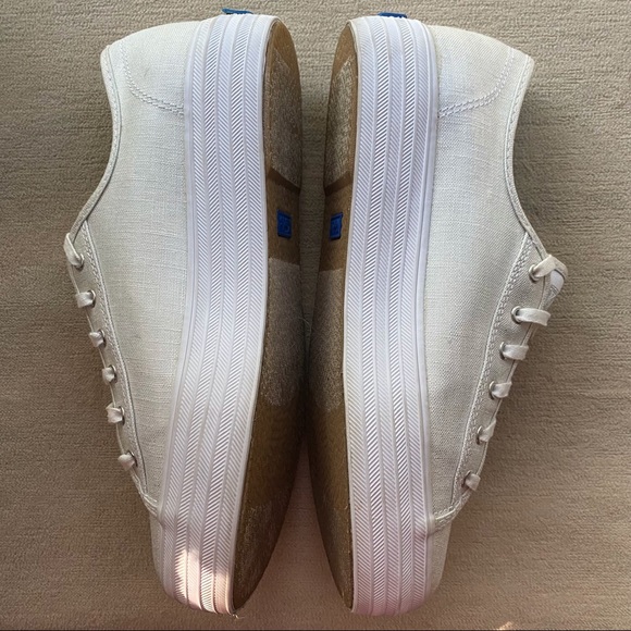 Woman’s KEDS Triple Kick Met Silver Sneakers Size 7 Only Worn Once! - Picture 6 of 12